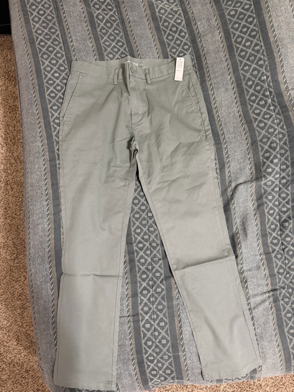 Old Navy Men's Chinos in Sage